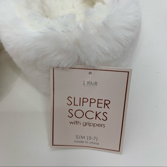 Faux Fur Cozy Sherpa Slip On White Slipper Socks With Grippers Nwt Size S/M 5-7 - Picture 13 of 15